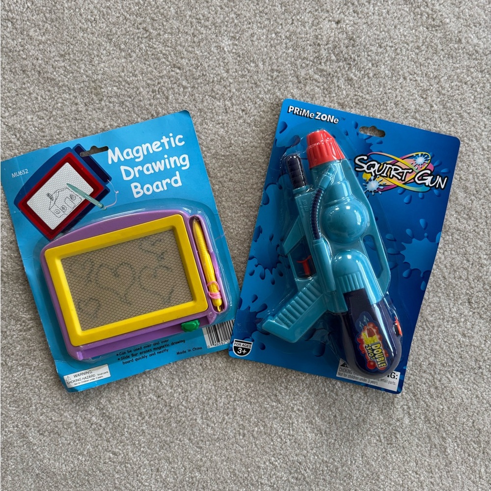 Mezon Colorful Magnetic Drawing Board and Blue Squirt Gun Set